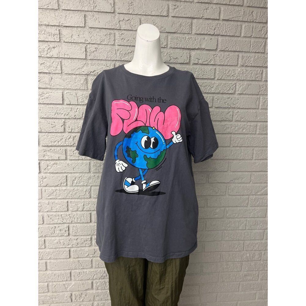 Shein Women Gray Short Sleeve Cartoon & Slogan Graphic T-Shirt Size M